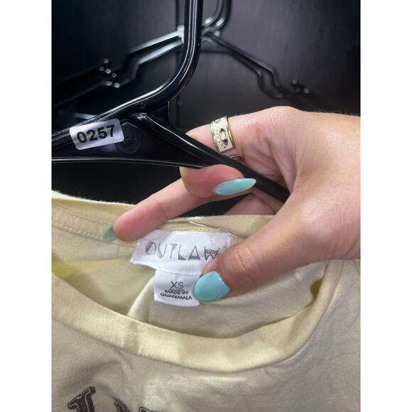 Outlaw Yellowstone Graphic Crop Top Tee‎ - Picture 2 of 3